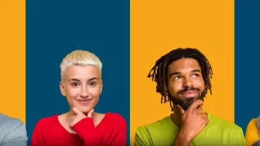 Quatre personnes pensives devant des fonds colorés.