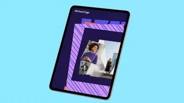 Tablette affichant des photos de personnes au bureau.