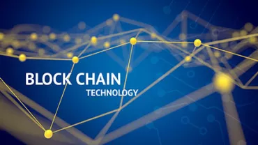 Illustration de la technologie blockchain avec des connexions dorées sur fond bleu.