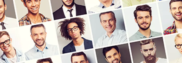 Une mosaïque de visages souriants de différentes personnes.