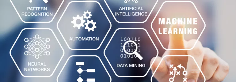 Écran tactile montrant des concepts d'intelligence artificielle.