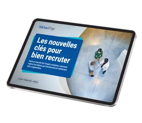 Tablette promotionnelle avec la couverture de Talent Trends 2026 sous forme de maquette